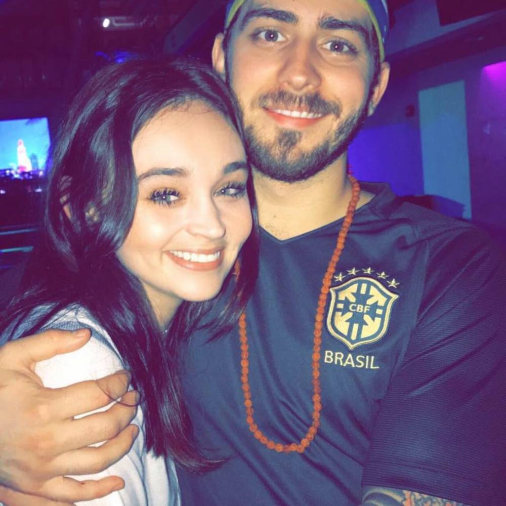 Meet your Posher, Danielle